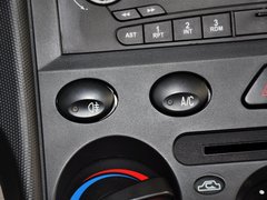 2010款 1.4L 手动 标准型 8座
