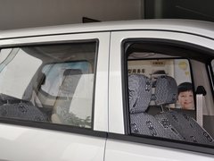 2010款 1.4L 手动 标准型 8座