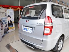2010款 1.4L 手动 标准型 8座