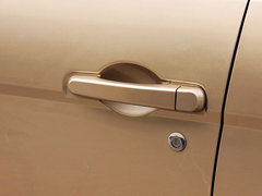 2010款 1.4L 手动 豪华型 8座