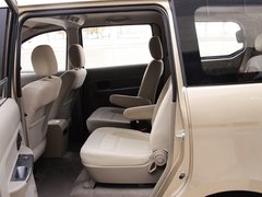 2010款 1.4L 手动 豪华型 8座