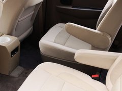 2010款 1.4L 手动 豪华型 8座