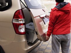 2010款 1.4L 手动 豪华型 8座