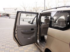 2010款 1.4L 手动 豪华型 8座