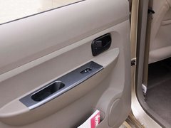 2010款 1.4L 手动 豪华型 8座