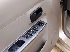 2010款 1.4L 手动 豪华型 8座