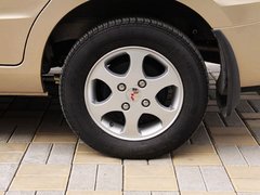 2010款 1.4L 手动 豪华型 8座