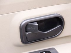 2010款 1.4L 手动 豪华型 8座