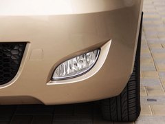 2010款 1.4L 手动 豪华型 8座