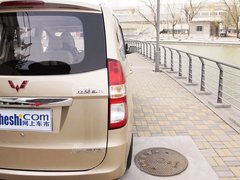 2010款 1.4L 手动 豪华型 8座