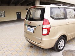 2010款 1.4L 手动 豪华型 8座