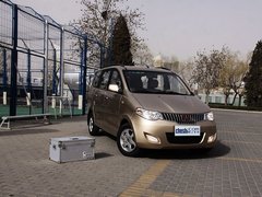 2010款 1.4L 手动 豪华型 8座