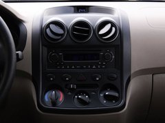 2010款 1.4L 手动 豪华型 8座