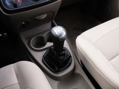 2010款 1.4L 手动 豪华型 8座