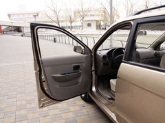 2010款 1.4L 手动 豪华型 8座