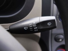 2010款 1.4L 手动 豪华型 8座