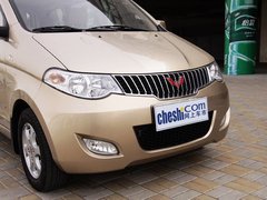 2010款 1.4L 手动 豪华型 8座