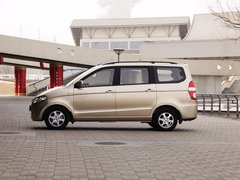 2010款 1.4L 手动 豪华型 8座