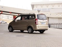 2010款 1.4L 手动 豪华型 8座