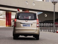 2010款 1.4L 手动 豪华型 8座