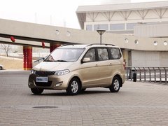 2010款 1.4L 手动 豪华型 8座