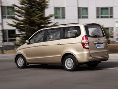 2010款 1.4L 手动 豪华型 8座