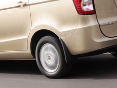 2010款 1.4L 手动 豪华型 8座