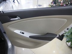 2010款 三厢 1.4L 手动 舒适型 GS