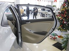 2010款 三厢 1.4L 手动 舒适型 GS