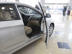 2010款 三厢 1.4L 手动 舒适型 GS