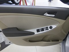 2010款 三厢 1.4L 手动 舒适型 GS
