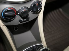 2010款 三厢 1.4L 手动 舒适型 GS