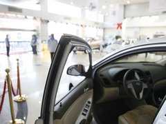 2010款 三厢 1.4L 手动 舒适型 GS