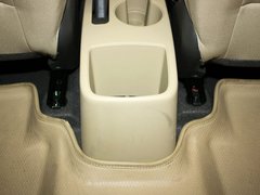 2010款 三厢 1.4L 手动 舒适型 GS