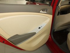 2010款 三厢 1.4L 自动 时尚型 GT