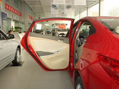 2010款 三厢 1.4L 自动 时尚型 GT