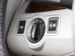 2011款 2.0T DSG 旅行版 豪华型