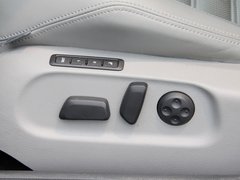 2011款 2.0T DSG 旅行版 豪华型