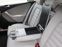 2011款 2.0T DSG 旅行版 豪华型