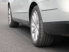 2011款 2.0T DSG 旅行版 豪华型