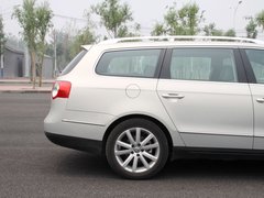 2011款 2.0T DSG 旅行版 豪华型