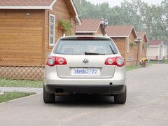 2011款 2.0T DSG 旅行版 豪华型
