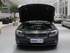 2011款 528Li 3.0L 豪华型