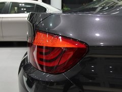 2011款 528Li 3.0L 豪华型