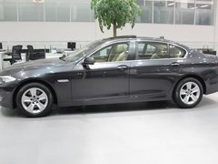 2011款 528Li 3.0L 豪华型