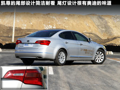 2011款 2.4L 自动 尊贵版