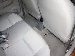 2010款 1.5L 自动 易炫版