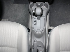 2010款 1.5L 自動 易智版