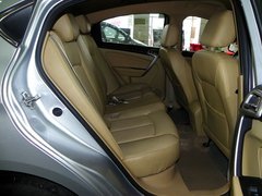 2010款 两厢 1.6L 手动 尊贵型