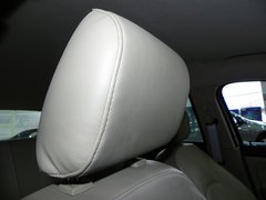 2010款 两厢 1.6L 手动 尊贵型